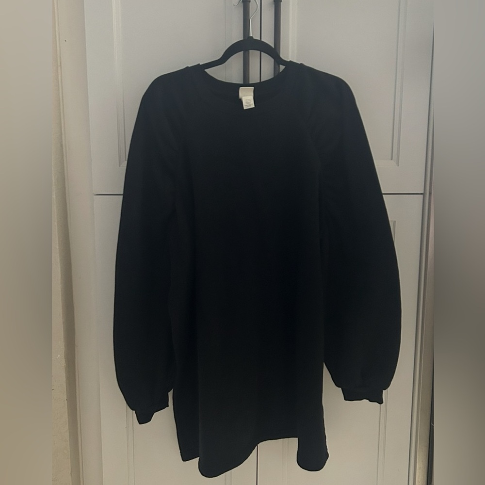 H&M Black dress ( box AA)